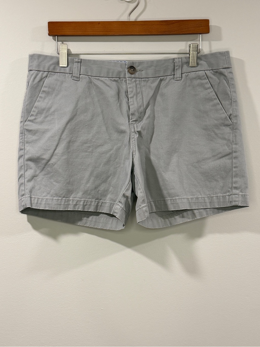 Merona Womens Light Gray Flat Front Cotton Chino Shorts Size 12